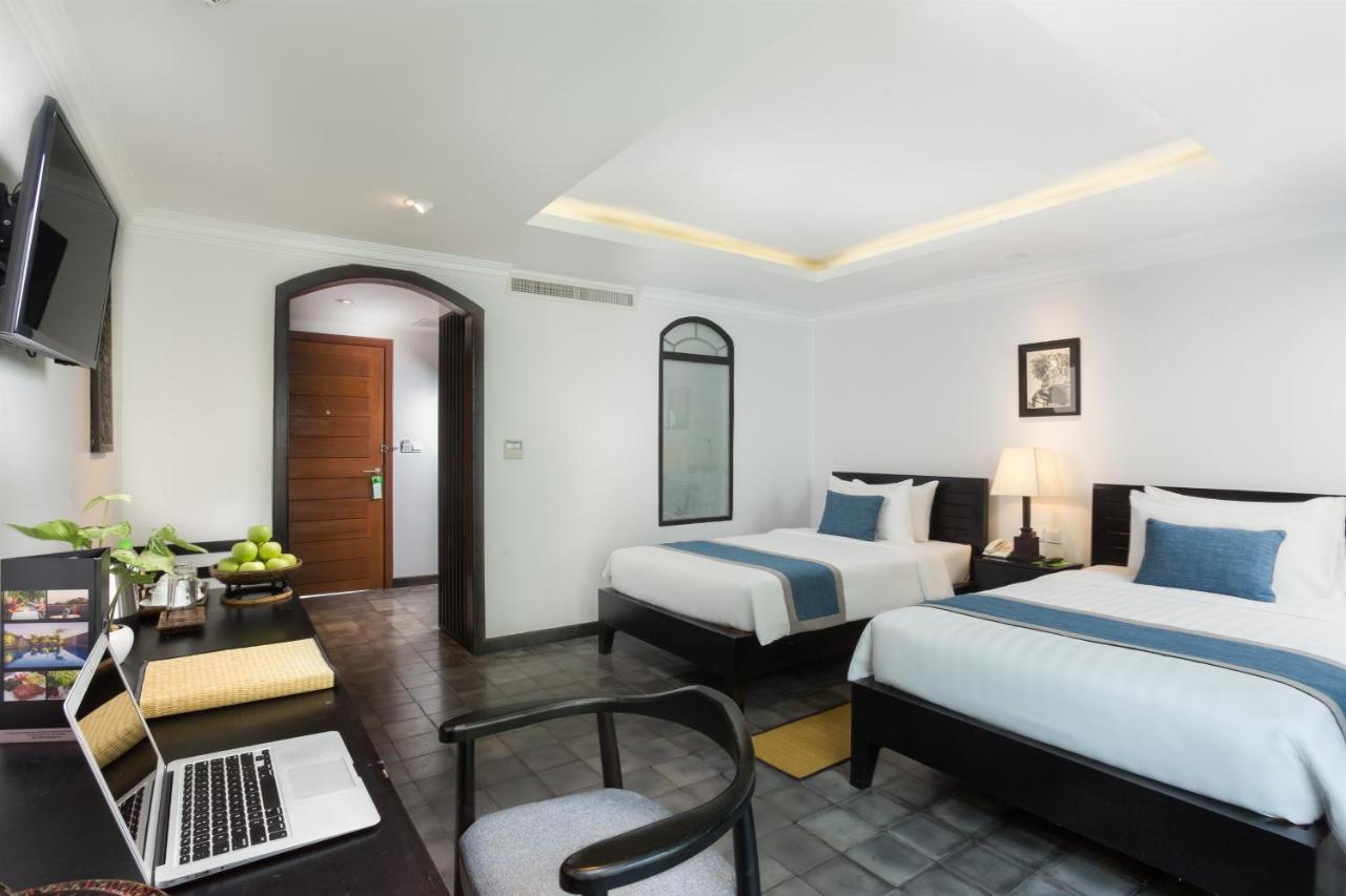 The Grand Cyclo Boutique Suite & Spa Сіємреап Екстер'єр фото