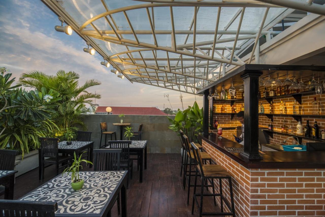 The Grand Cyclo Boutique Suite & Spa Сіємреап Екстер'єр фото