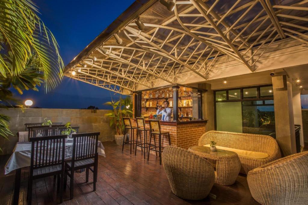The Grand Cyclo Boutique Suite & Spa Сіємреап Екстер'єр фото
